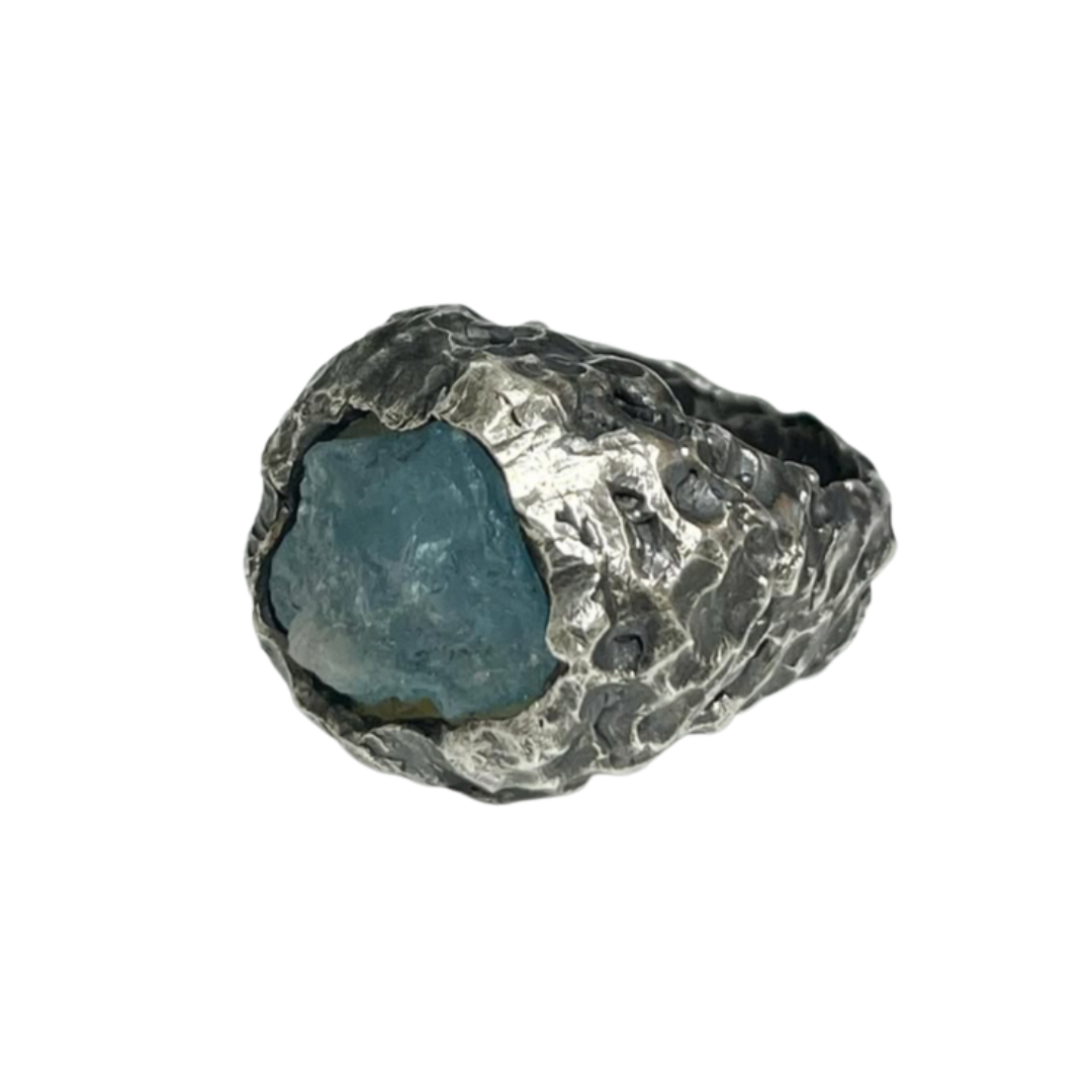 ANILLO PLATA OXIDADA CON TEXTURA Y AGUAMARINA EN BRUTO