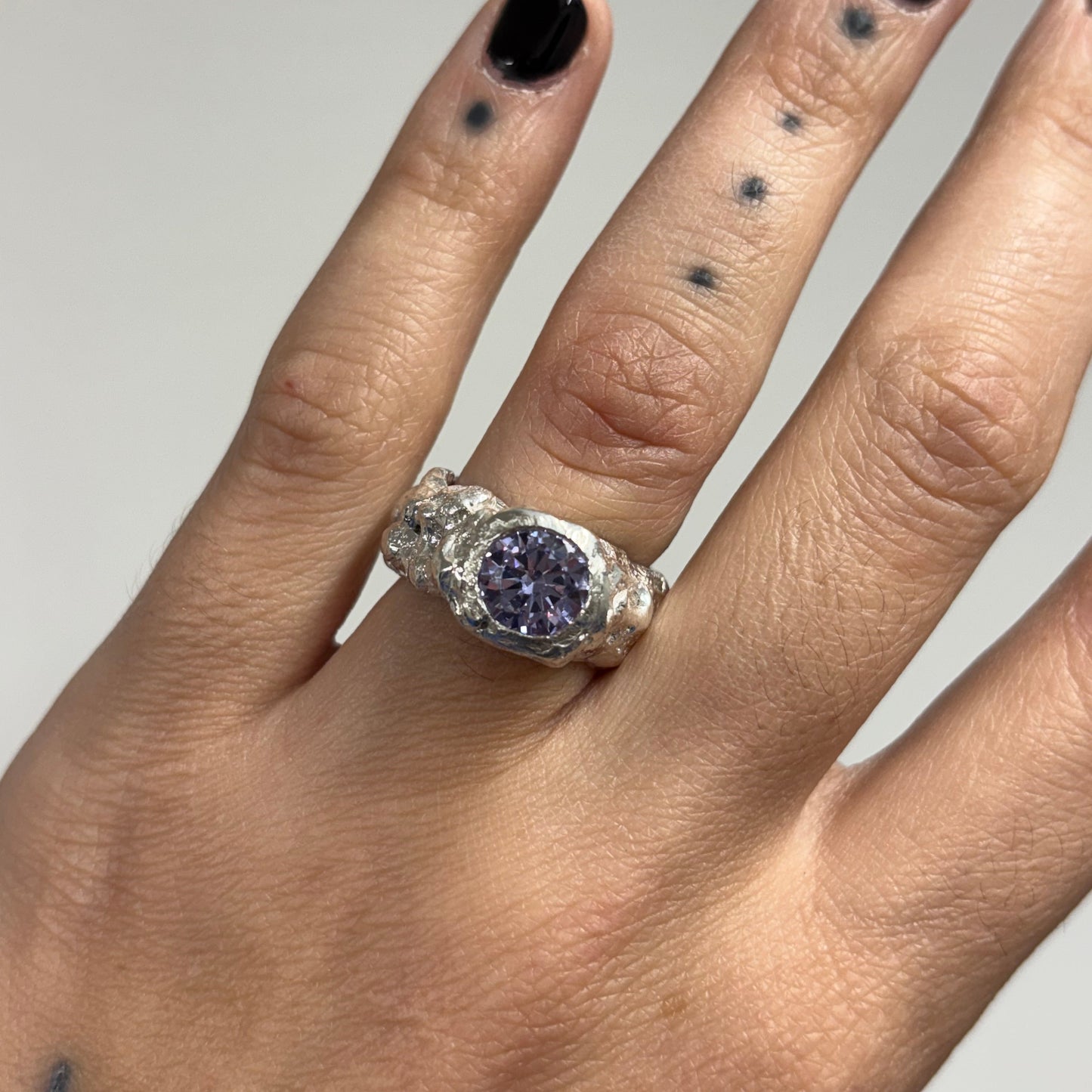 CROCO PLATA PIEDRA LILA