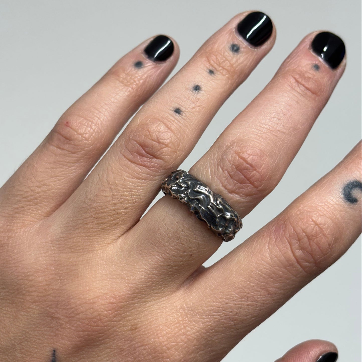 OXIDIZED SILVER BRAIN RING