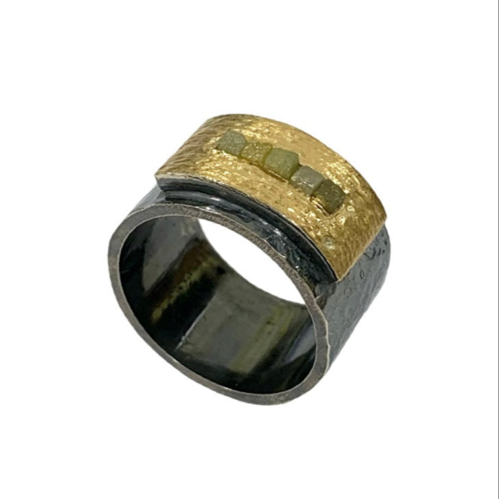 OXIDIZED SILVER, 18K YELLOW GOLD AND ROUGH DIAMONDS RING