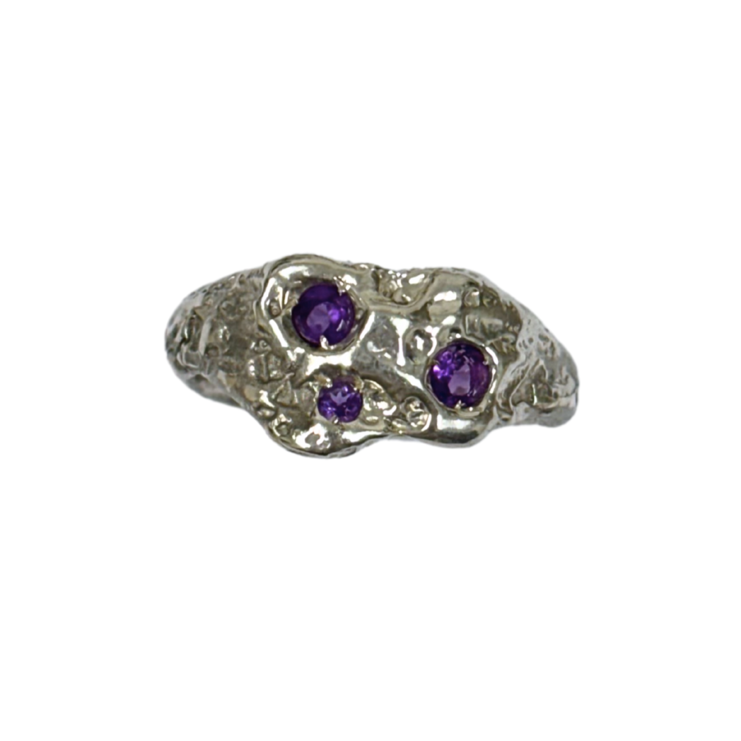 TRIO SILVER AMETHYST RING
