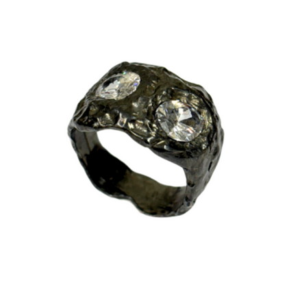 ANILLO TÁNDEM PLATA OXIDADA Y PIEDRAS BLANCAS