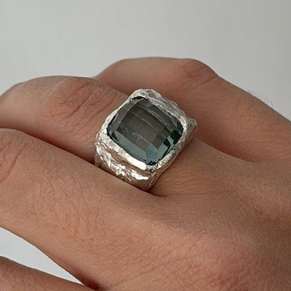 ANILLO PLATA Y CUARZO VERDE