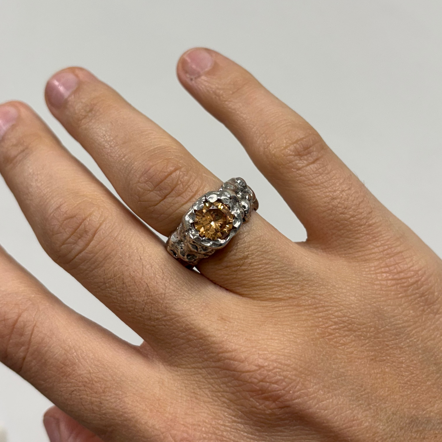 CROCO SILVER CHAMPAGNE STONE