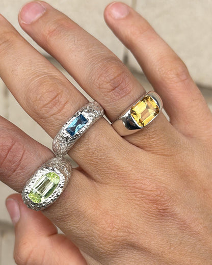 SILVER RING WITH TEXTURE AND GREEN ZIRCONIA